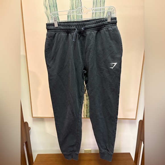2/$20 Gymshark Women’s Small Two Pairs Pink/Black Leggings & Faded Sweatpants - Picture 3 of 12